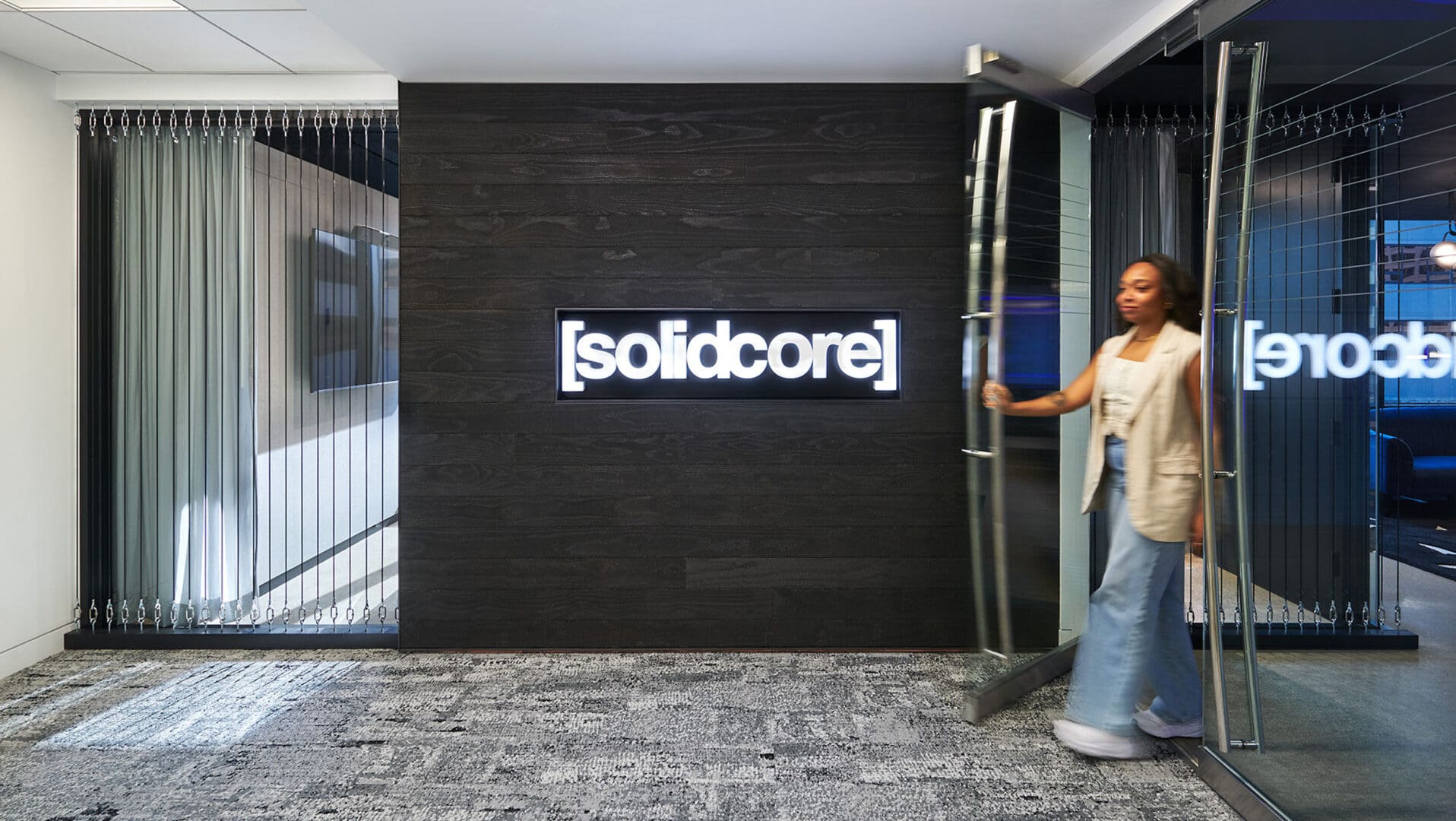 [solidcore] headquarters entrance