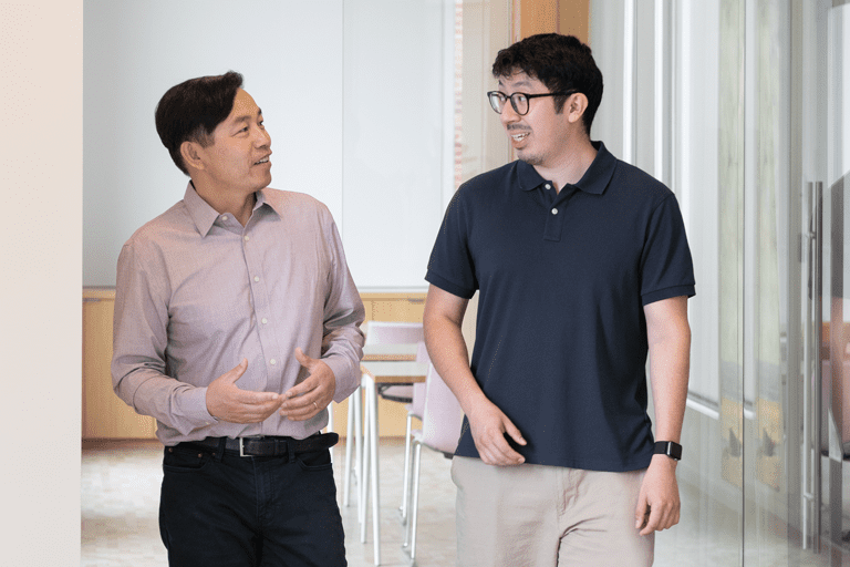 James Yang Medical Gases Engineer in conversation with GHT team member